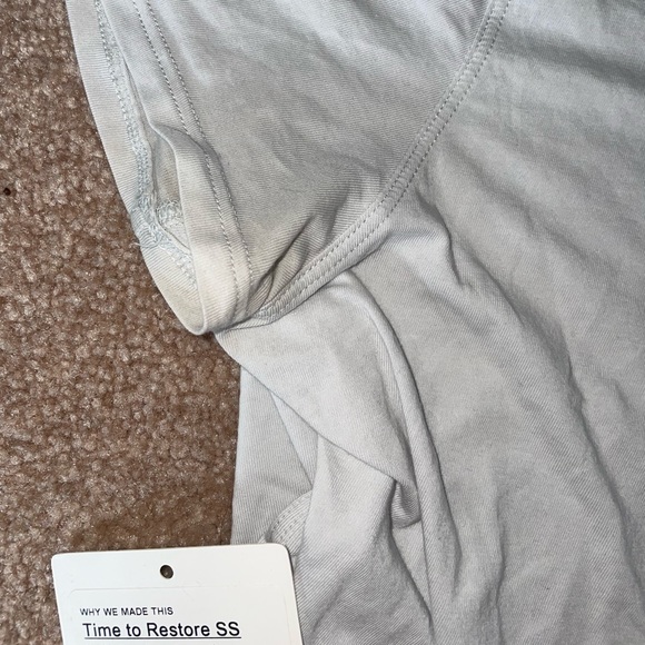 Lululemon time to restore shortsleeve!! - Picture 2 of 4